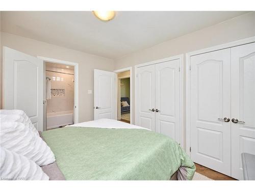 31953 Church Street, Wainfleet, ON - Indoor Photo Showing Bedroom