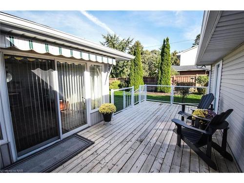 15 Burgess Drive, Grimsby, ON - Outdoor With Deck Patio Veranda With Exterior