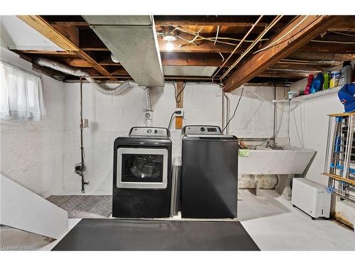 89 Louisa Street, St. Catharines, ON - Indoor Photo Showing Laundry Room