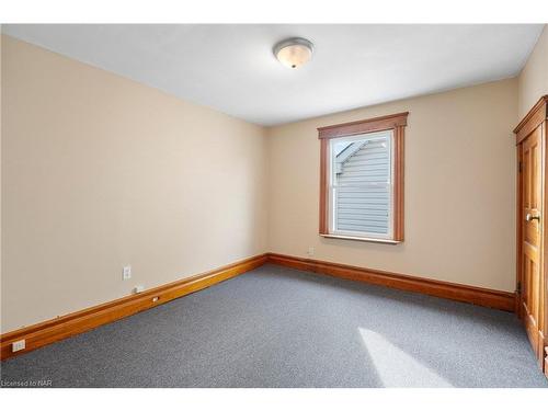 34 Tasker Street, St. Catharines, ON - Indoor Photo Showing Other Room