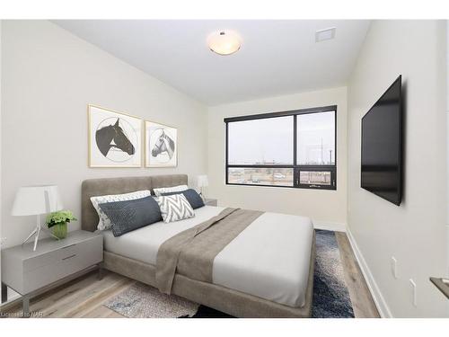 203-300B Fourth Avenue, St. Catharines, ON - Indoor Photo Showing Bedroom