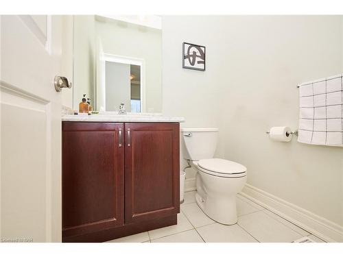 51267 Tunnacliffe Road S, Wainfleet, ON - Indoor Photo Showing Bathroom