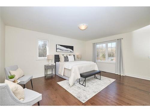 51267 Tunnacliffe Road S, Wainfleet, ON - Indoor Photo Showing Bedroom