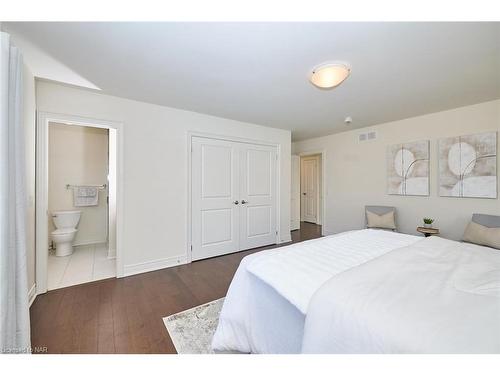 51267 Tunnacliffe Road S, Wainfleet, ON - Indoor Photo Showing Bedroom