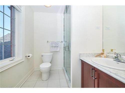 51267 Tunnacliffe Road S, Wainfleet, ON - Indoor Photo Showing Bathroom