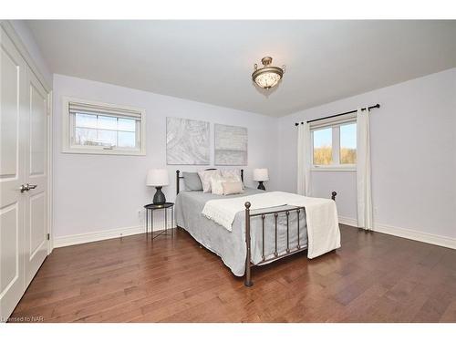 51267 Tunnacliffe Road S, Wainfleet, ON - Indoor Photo Showing Bedroom