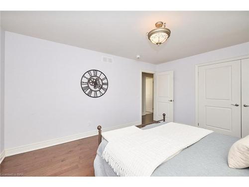 51267 Tunnacliffe Road S, Wainfleet, ON - Indoor Photo Showing Bedroom