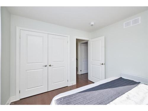 51267 Tunnacliffe Road S, Wainfleet, ON - Indoor Photo Showing Bedroom