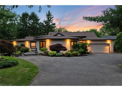 1647 Gregory Road, St. Catharines, ON - Outdoor With Facade