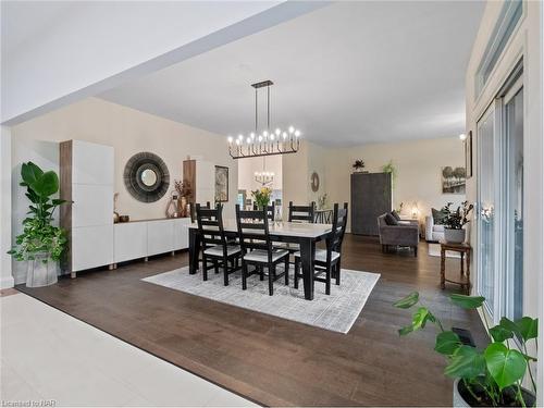 1647 Gregory Road, St. Catharines, ON - Indoor Photo Showing Dining Room