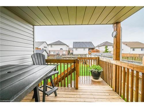 7023 Kalar Road, Niagara Falls, ON - Outdoor With Deck Patio Veranda With Exterior