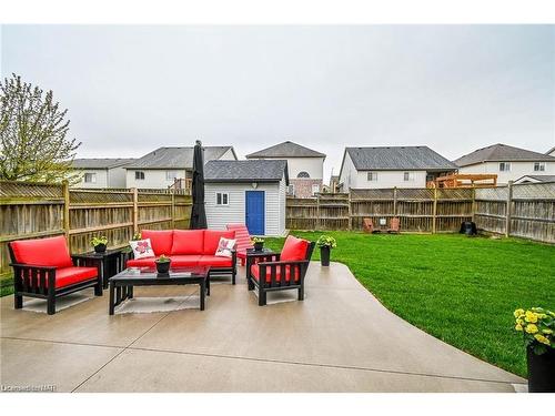 7023 Kalar Road, Niagara Falls, ON - Outdoor With Deck Patio Veranda