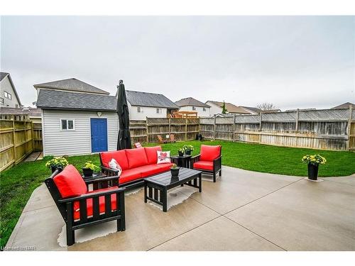 7023 Kalar Road, Niagara Falls, ON - Outdoor