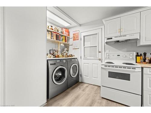 1213 Queenston Road, Niagara-On-The-Lake, ON - Indoor Photo Showing Laundry Room