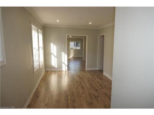 25 Lillian Street, Fort Erie, ON - Indoor Photo Showing Other Room