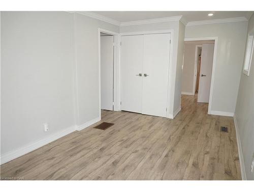 25 Lillian Street, Fort Erie, ON - Indoor Photo Showing Other Room