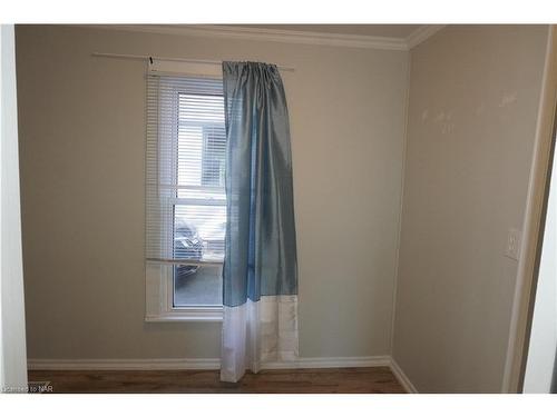 25 Lillian Street, Fort Erie, ON - Indoor Photo Showing Other Room