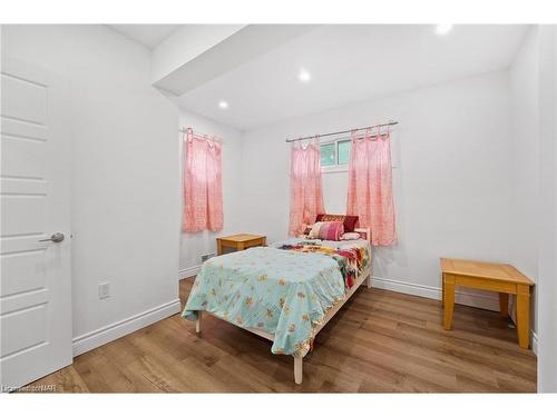 59 Permilla Street, St. Catharines, ON - Indoor Photo Showing Bedroom