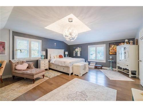 12 Cameron Road, St. Catharines, ON - Indoor Photo Showing Bedroom