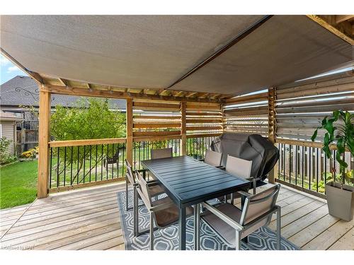 5743 Jake Crescent, Niagara Falls, ON - Outdoor With Deck Patio Veranda With Exterior