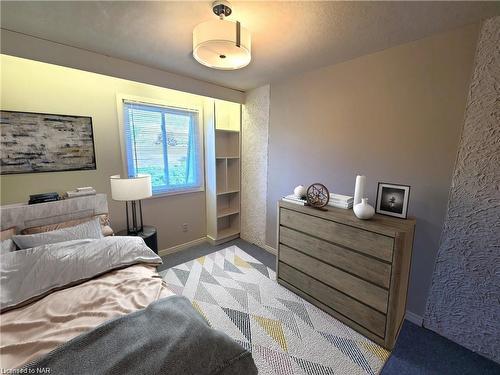 47-77 Linwell Road, St. Catharines, ON - Indoor Photo Showing Bedroom