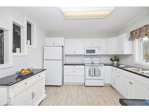 5091 Highway #3, Port Colborne, ON - Indoor Photo Showing Kitchen