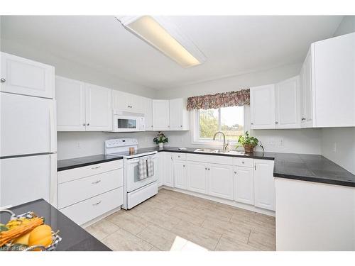 5091 Highway #3, Port Colborne, ON - Indoor Photo Showing Kitchen