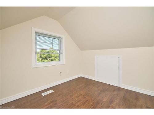 5091 Highway #3, Port Colborne, ON - Indoor Photo Showing Other Room