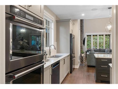 18-30 Power Glen, St. Catharines, ON - Indoor Photo Showing Kitchen With Double Sink