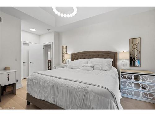 75-154 Port Robinson Road, Fonthill, ON - Indoor Photo Showing Bedroom