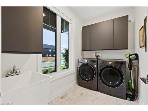 75-154 Port Robinson Road, Fonthill, ON - Indoor Photo Showing Laundry Room