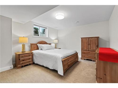 75-154 Port Robinson Road, Fonthill, ON - Indoor Photo Showing Bedroom