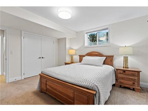 75-154 Port Robinson Road, Fonthill, ON - Indoor Photo Showing Bedroom