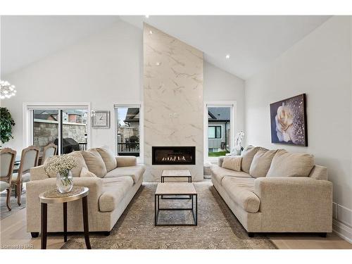 75-154 Port Robinson Road, Fonthill, ON - Indoor Photo Showing Living Room With Fireplace