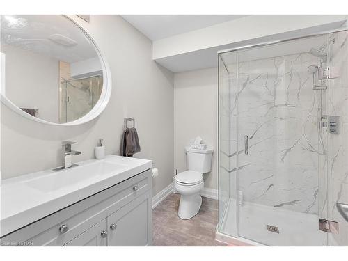 72 Cannery Drive, St. Davids, ON - Indoor Photo Showing Bathroom