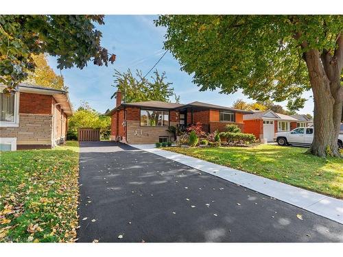 10 Fisher Crescent, Hamilton, ON - Outdoor