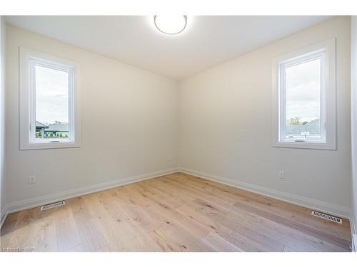 1051 Pelham Street, Fonthill, ON - Indoor Photo Showing Other Room