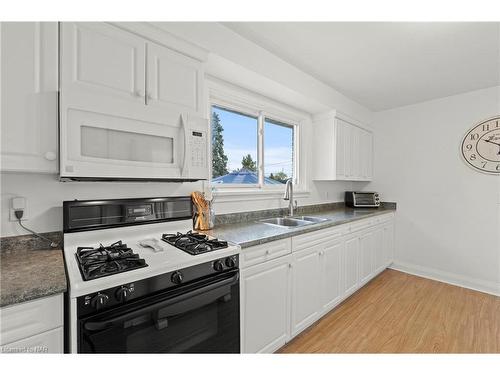 218 Christmas Street, Port Colborne, ON - Indoor Photo Showing Kitchen With Double Sink