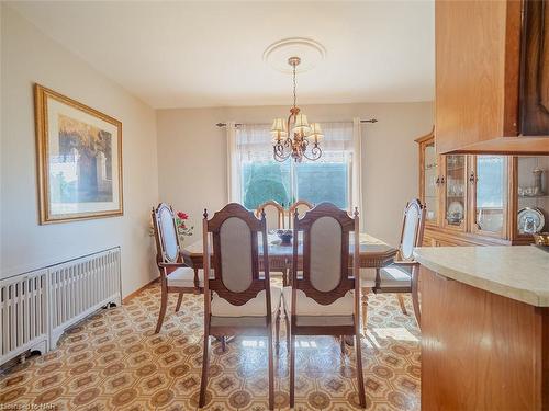 53 Oak Street, Port Colborne, ON - Indoor Photo Showing Dining Room