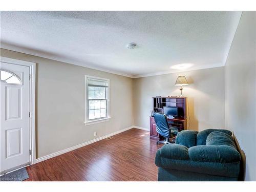 2 Lincoln Avenue, St. Catharines, ON - Indoor Photo Showing Other Room