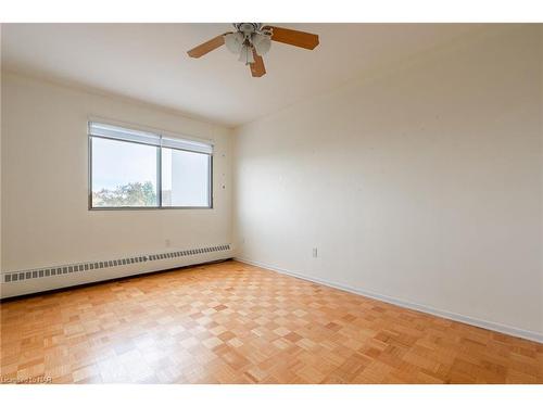 306-15 Towering Heights Boulevard, St. Catharines, ON - Indoor Photo Showing Other Room