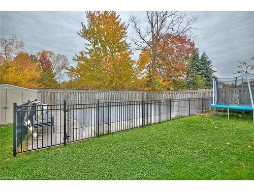 6931 Casey Street, Niagara Falls, ON - Outdoor With Backyard