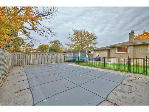 6931 Casey Street, Niagara Falls, ON - Outdoor