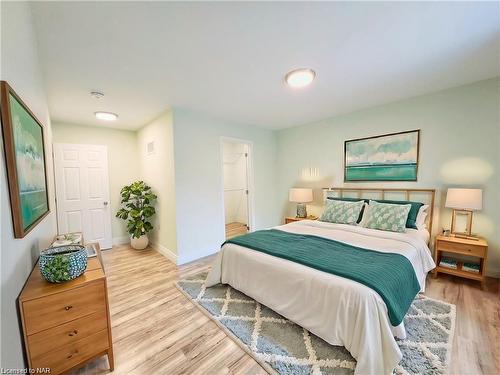 155 Samuelson Street, Cambridge, ON - Indoor Photo Showing Bedroom