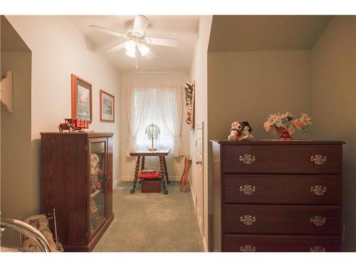 23 Portal Drive, Port Colborne, ON - Indoor Photo Showing Other Room