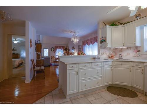 23 Portal Drive, Port Colborne, ON - Indoor Photo Showing Kitchen