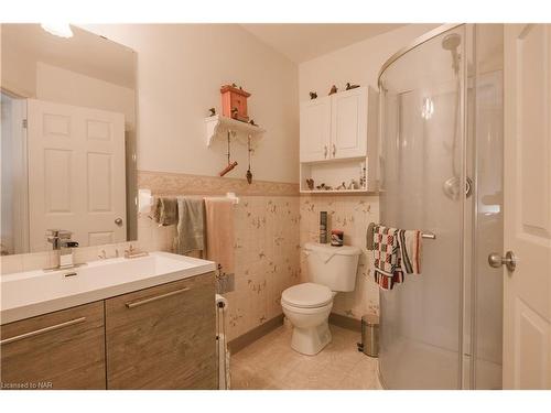 23 Portal Drive, Port Colborne, ON - Indoor Photo Showing Bathroom