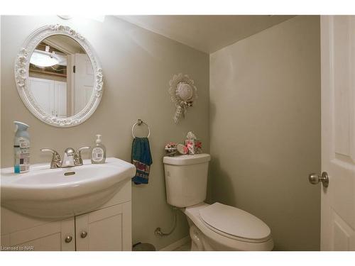 23 Portal Drive, Port Colborne, ON - Indoor Photo Showing Bathroom