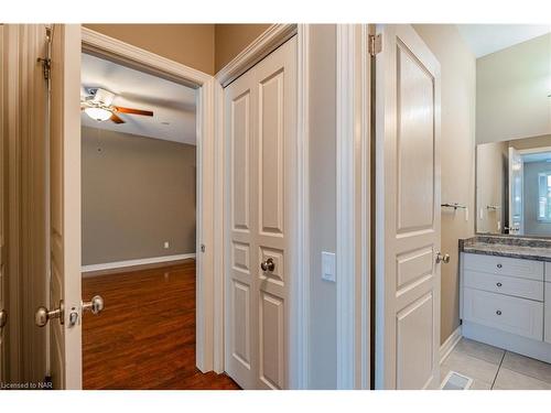 76 Aaron Trail, Welland, ON - Indoor Photo Showing Bathroom