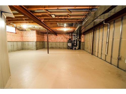 2290 Stonehaven Avenue, Niagara Falls, ON - Indoor Photo Showing Basement